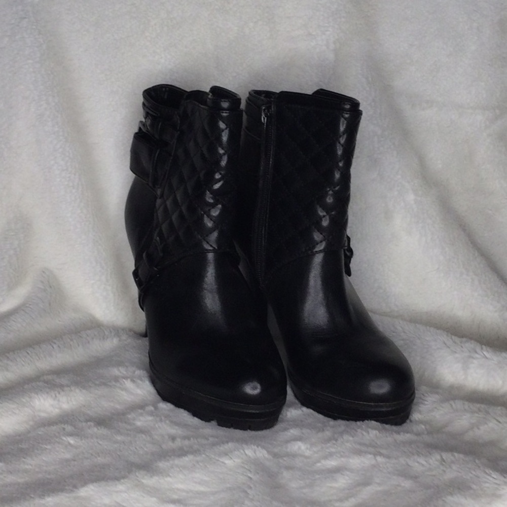 Nine West Black Boots size 6M